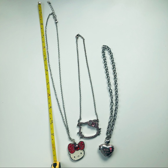 Hello Kitty necklace bundle - Picture 5 of 10